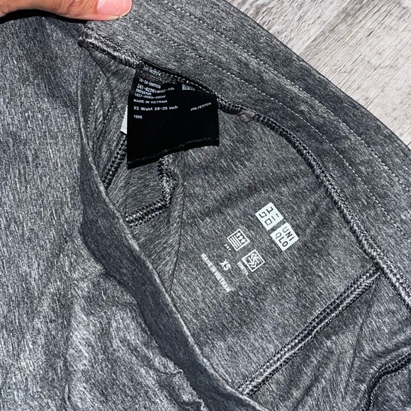 (✨ 3 for $15) Uniqlo Airism Shorts - Picture 3 of 3